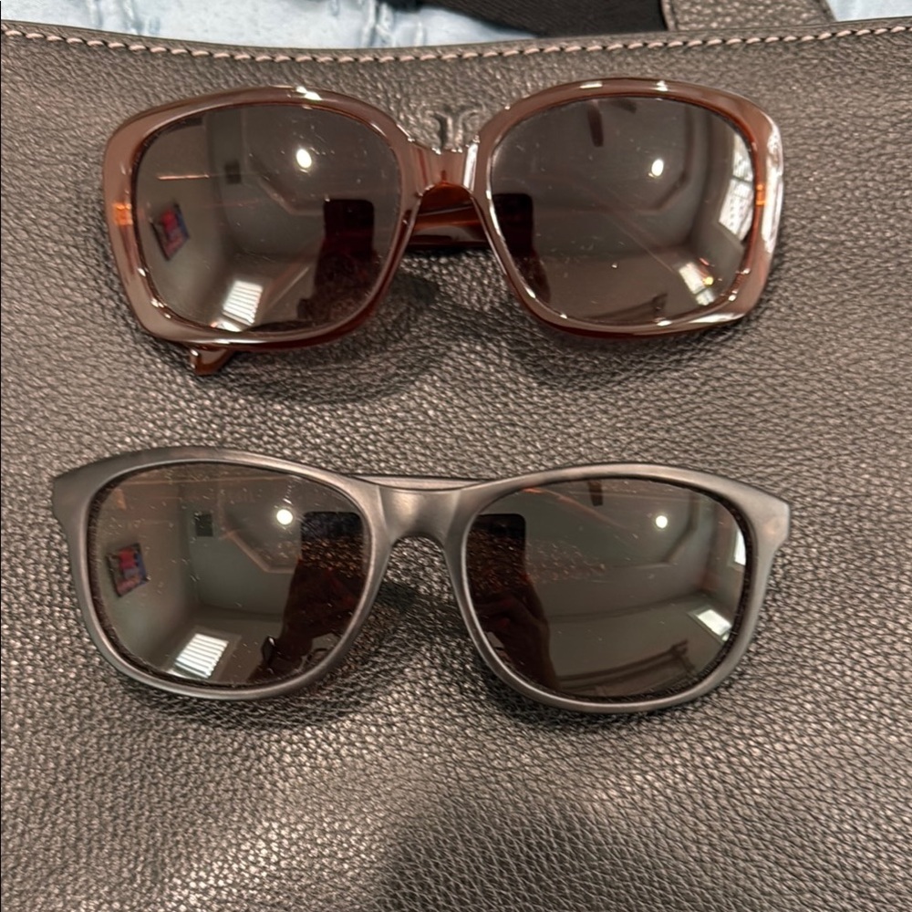 Black and Brown Fossil Sunglasses set of 2 really good shape never worn